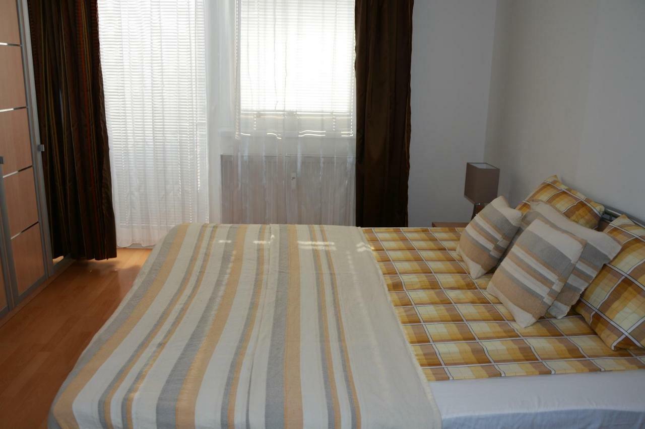 Apartman Zderadova Брно Экстерьер фото